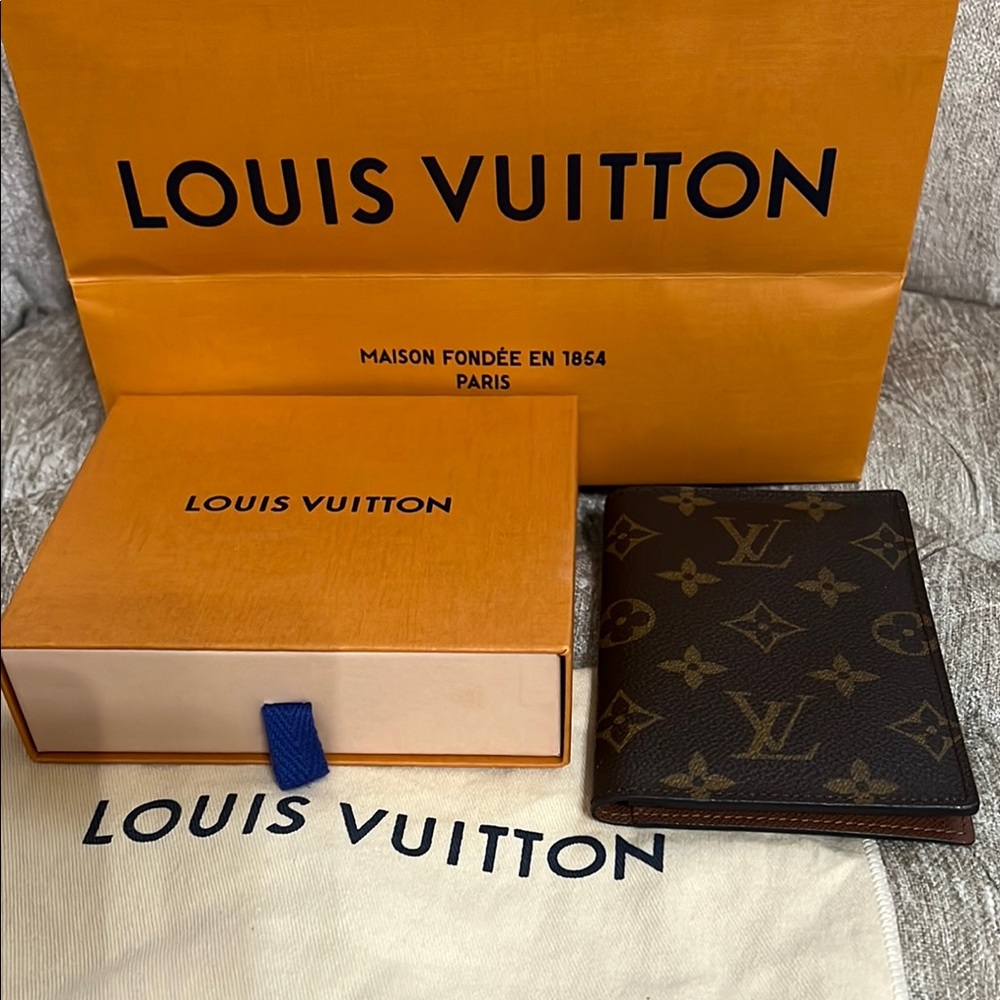 Louis Vuitton Monogram Passport Card Holder